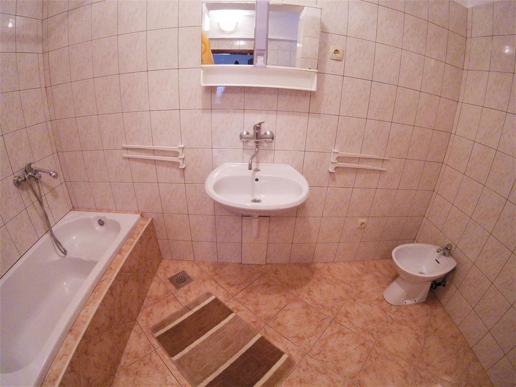 Apartments Olivera 苏佩塔斯卡德拉加 外观 照片