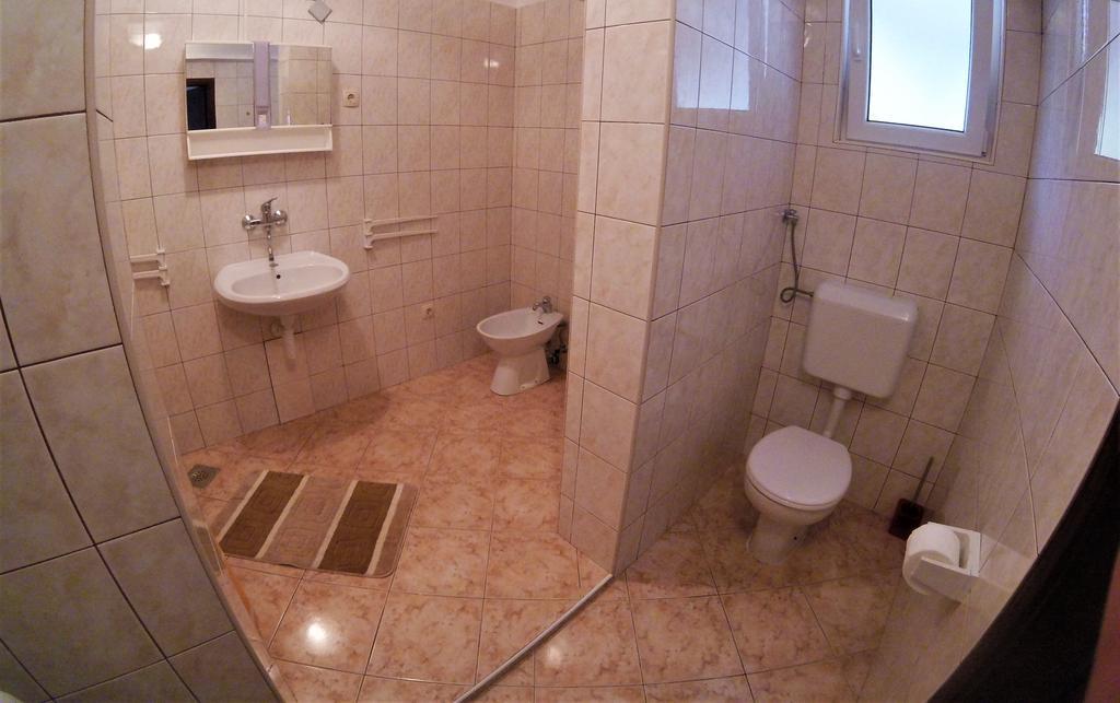 Apartments Olivera 苏佩塔斯卡德拉加 外观 照片