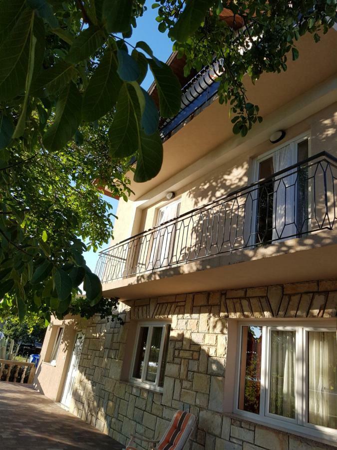 Apartments Olivera 苏佩塔斯卡德拉加 外观 照片