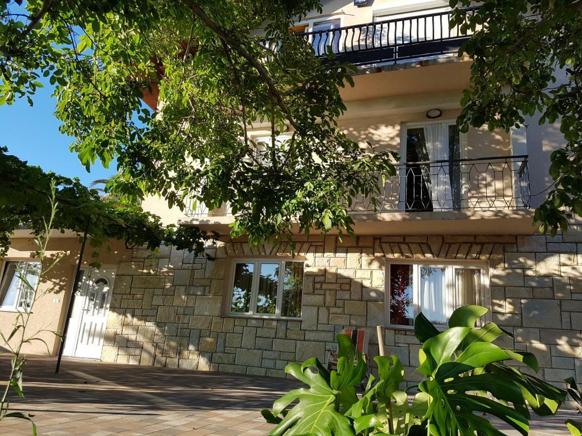 Apartments Olivera 苏佩塔斯卡德拉加 外观 照片