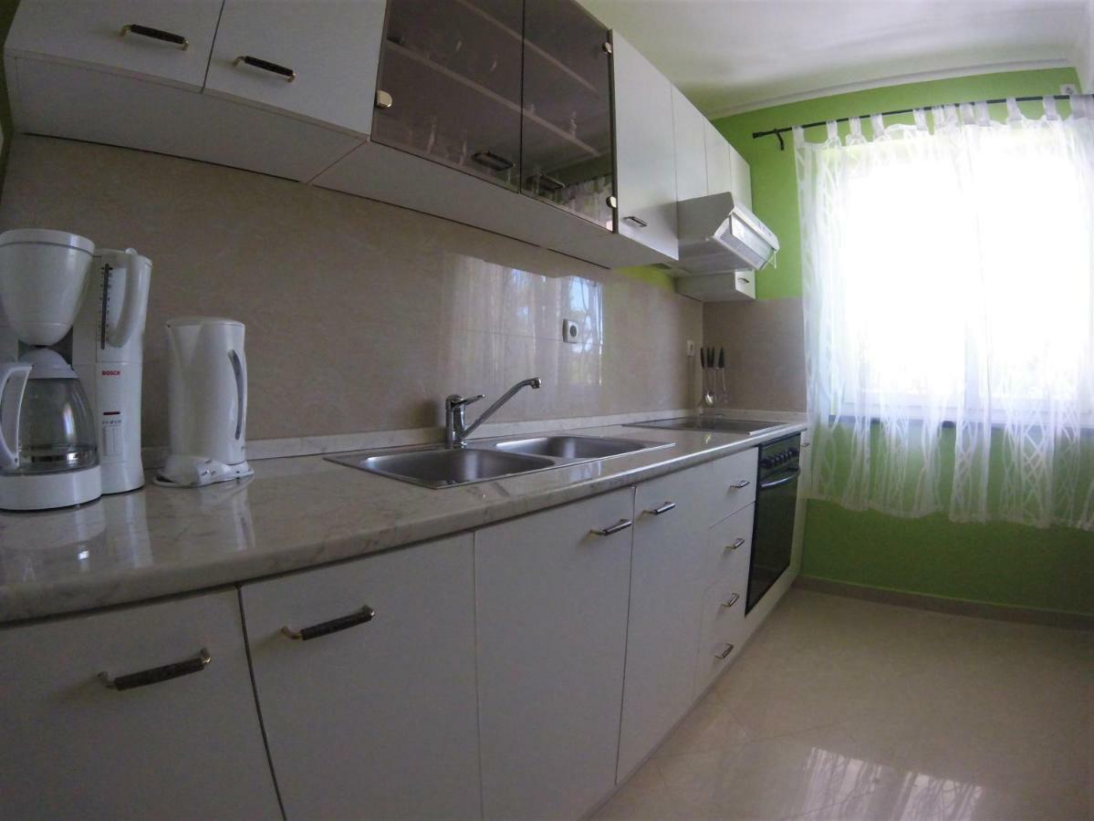 Apartments Olivera 苏佩塔斯卡德拉加 外观 照片